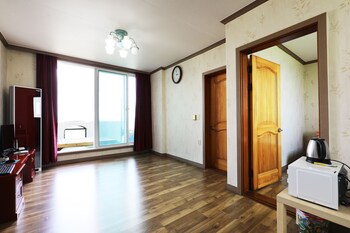 seocheon geumgang beach