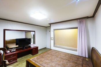 seocheon geumgang beach