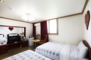 seocheon geumgang beach