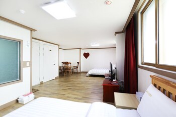 seocheon geumgang beach