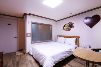 seocheon geumgang beach