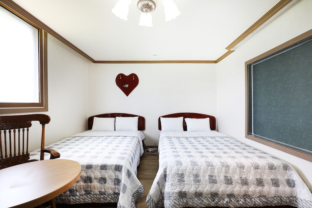 seocheon geumgang beach