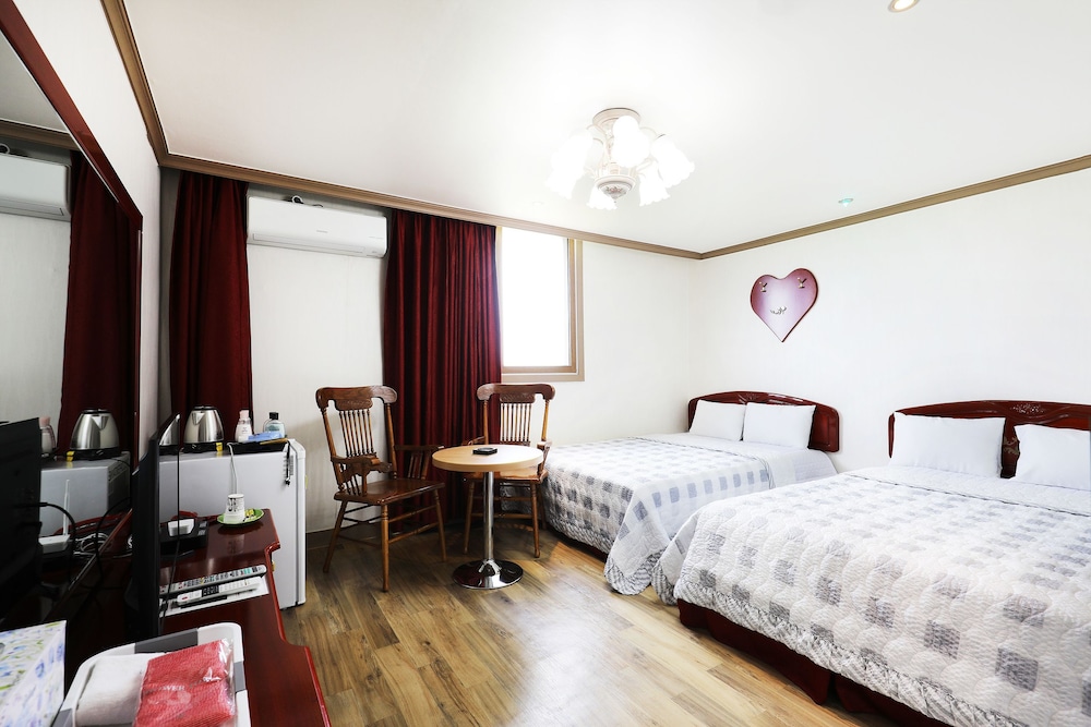 seocheon geumgang beach