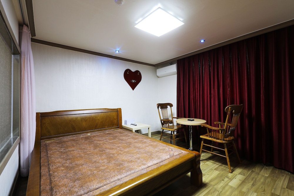 seocheon geumgang beach