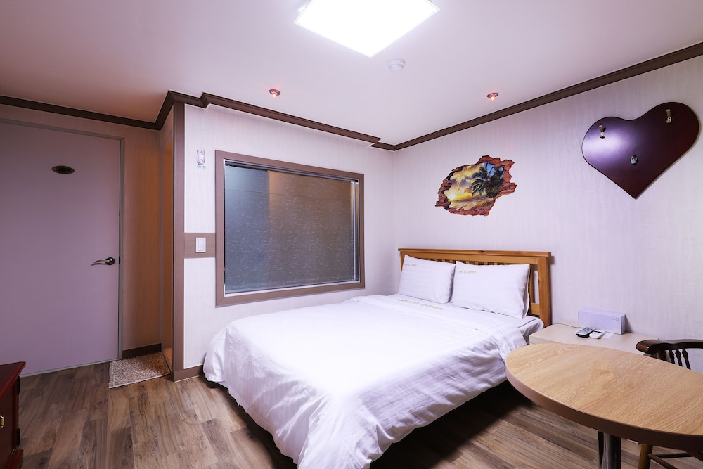 seocheon geumgang beach