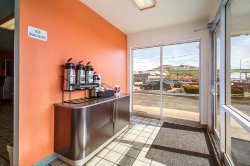 motel 6 wendover ut