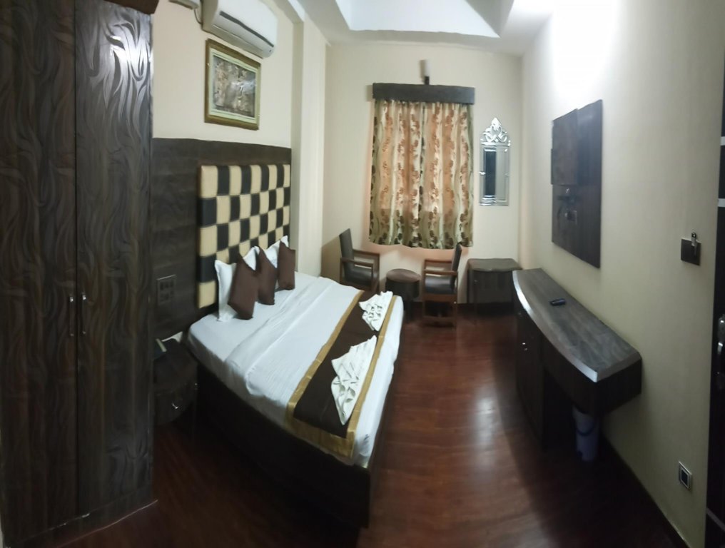 The Majestic Hotel,The 2-Star The Majestic Hotel Offers Comfort And Convenience Whether You're On Business Or Holiday I,2 star