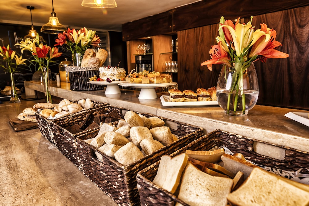 rugendas hotel boutique by time