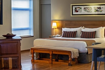 rugendas hotel boutique by time