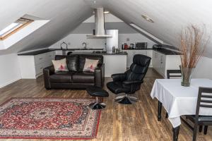 woodbridge lodge