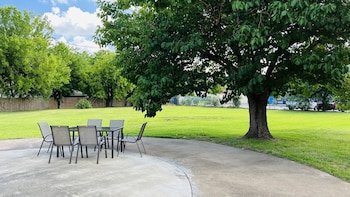 regency inn and suites