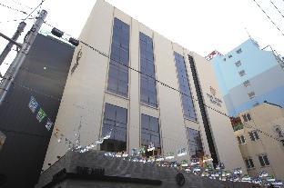 the van hotel