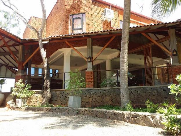 hotel araliya