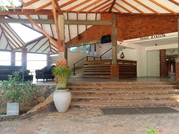 hotel araliya
