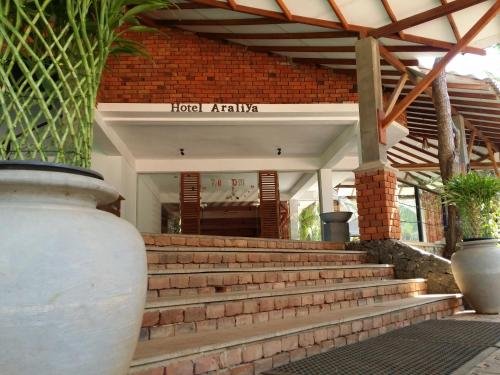 hotel araliya