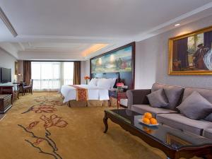 Vienna International Hotel Huizhou Huidong Honghaiwan,Huizhou>>Huidong,4 star