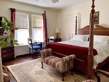 Greenwood Bed & Breakfast,Greensboro>>Gilmer,2 star