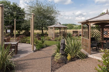 meadow farm redditch by marstons inns