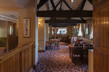 meadow farm redditch by marstons inns