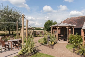 meadow farm redditch by marstons inns