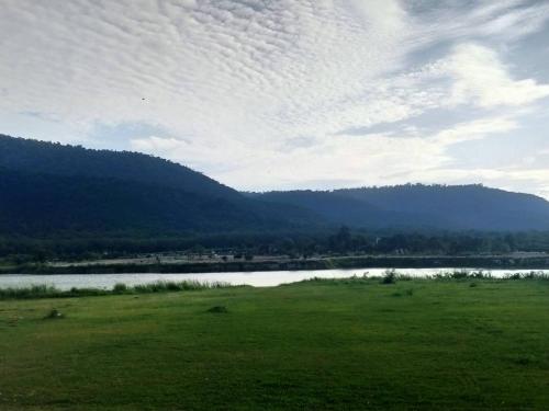 samerdrow khao yai