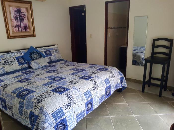 hibiscus house bed and breakfast