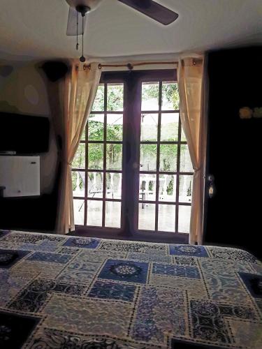 hibiscus house bed and breakfast