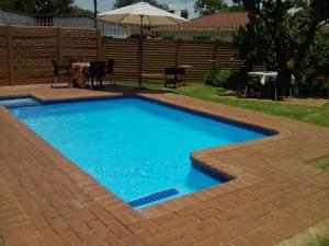 white rose guest house