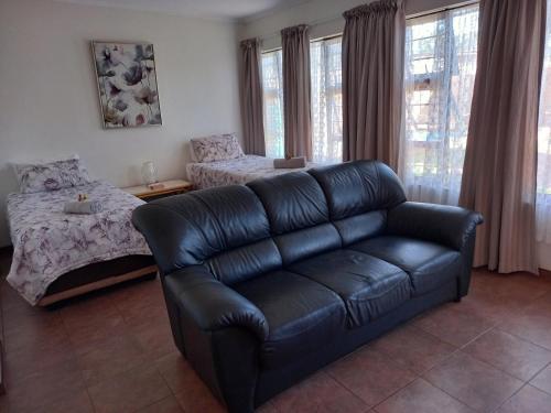 white rose guest house