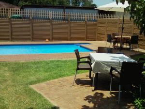 white rose guest house