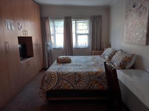 white rose guest house