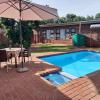 white rose guest house