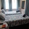 white rose guest house