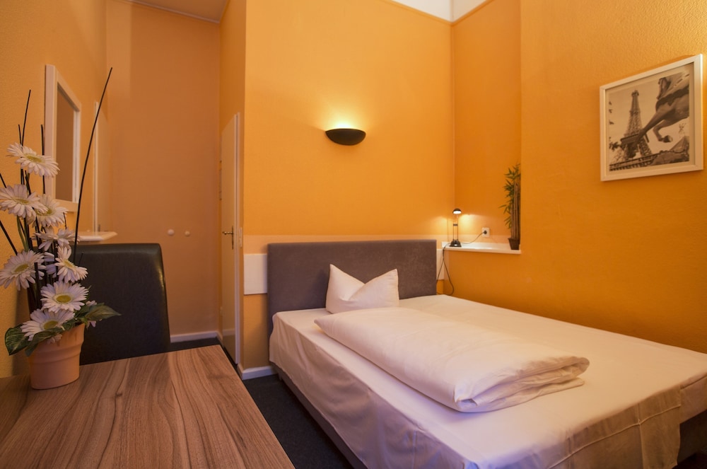 hotel am hermannplatz