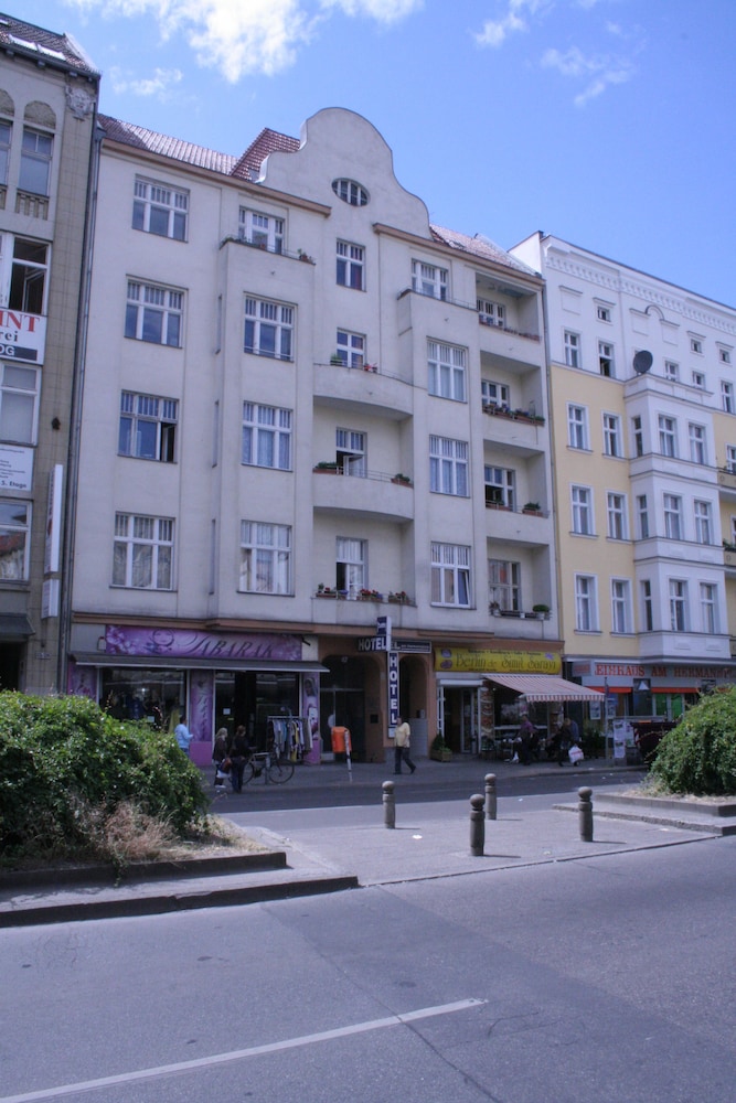 hotel am hermannplatz