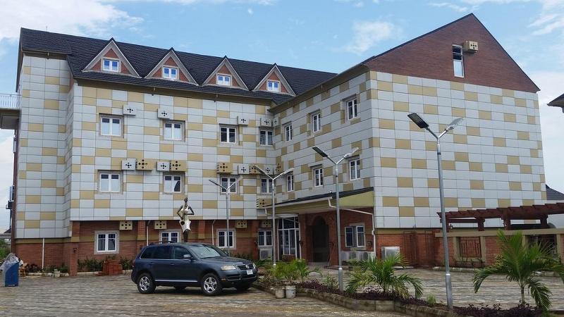 Forever Hotel & Suites,Nigeria>>Owerri,3 star