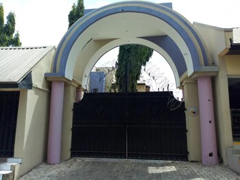 crown apartments extended stay suites