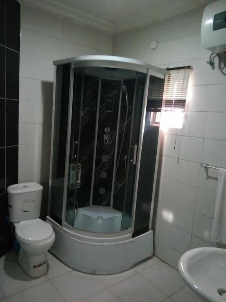 crown apartments extended stay suites