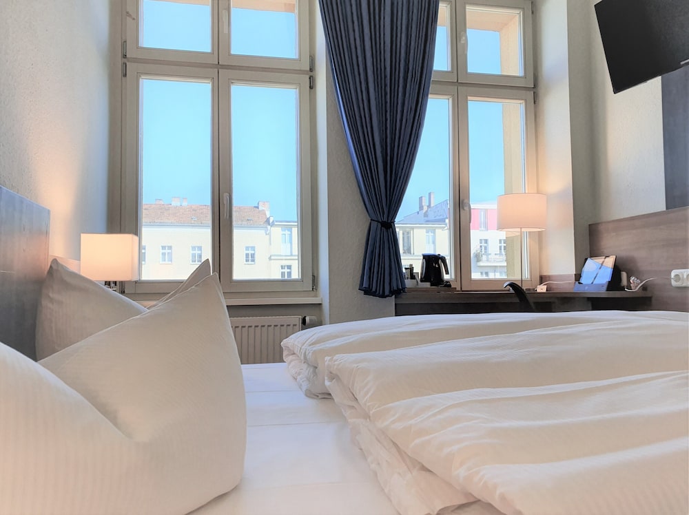 melarose feng shui hotel