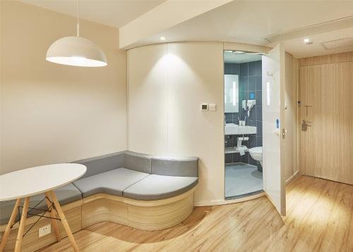 hanting hotel rizhao railway station