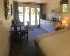 pierrepoint accommodation