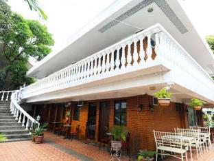 luljettas place garden suites