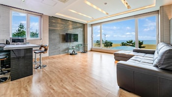 yangyang alps beach