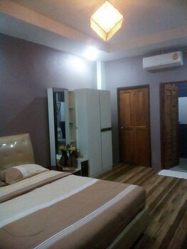 m grand hotel