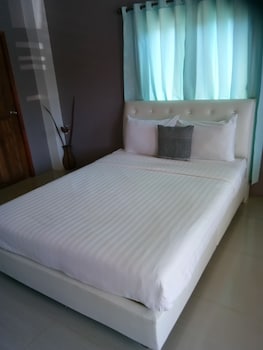 m grand hotel
