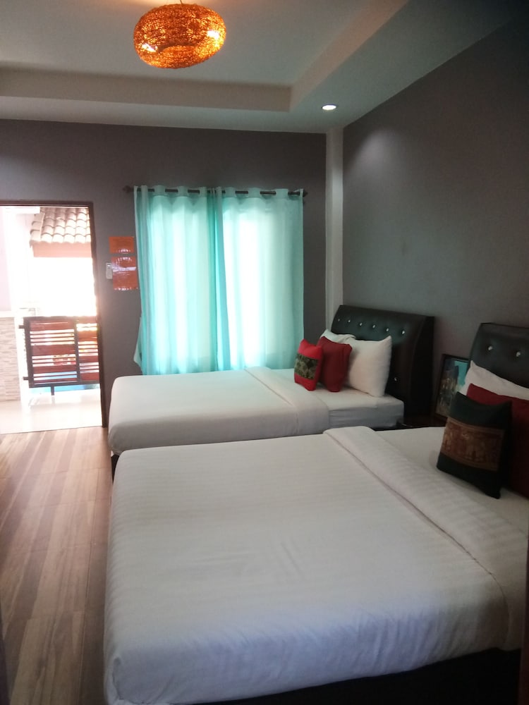 m grand hotel