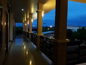 m grand hotel