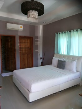 m grand hotel