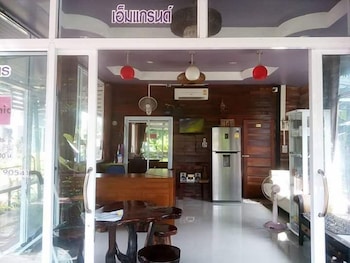 m grand hotel