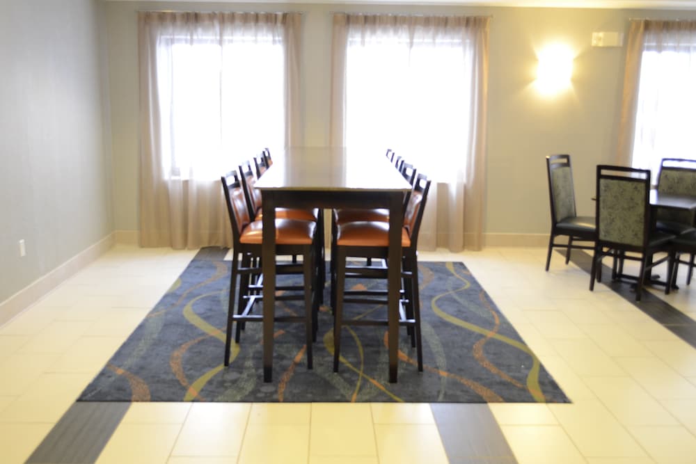 holiday inn express biddeford by ihg
